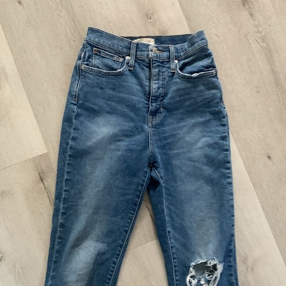 MADEWELL DISTRESSED COMFORT STRETCH EDITION MOM JEAN SIZE 27 - Picture 9 of 15
